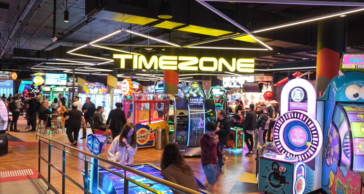 crowd enjoying timezone